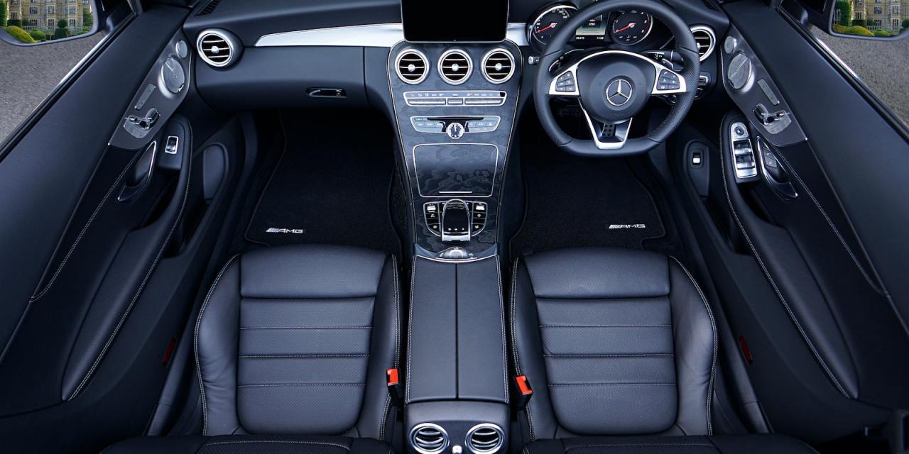 Mercedes-Benz rolls out in-car payments in Germany