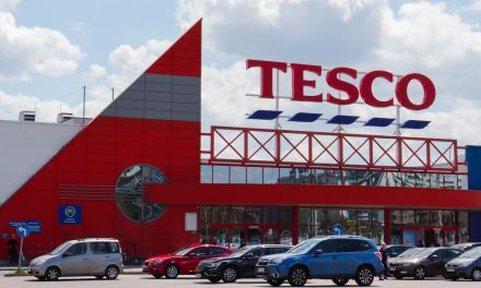 Tesco to sell banking operations to Barclays