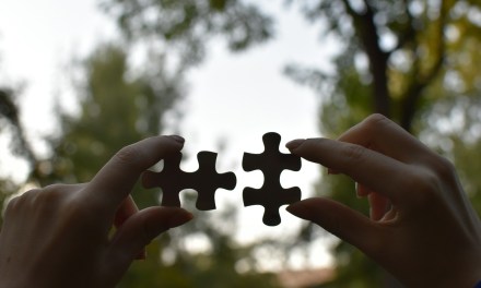 Emirates Development Bank and Commercial Bank of Dubai ink trade deal